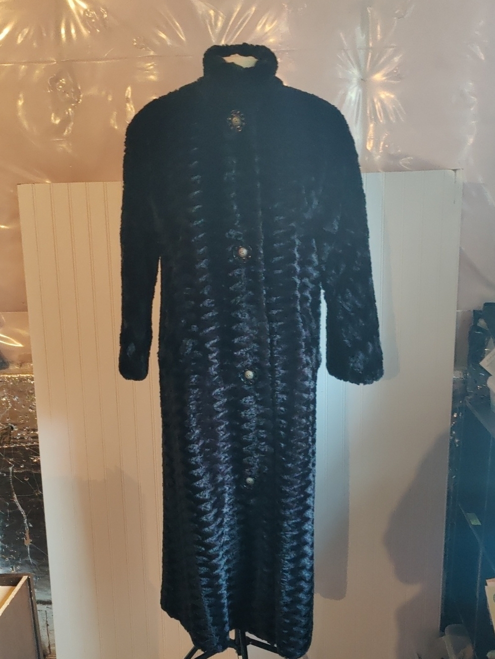 Like New! Classic Women's Black Faux Fur Long Coat Cottagecore Retro Y2K Luxury